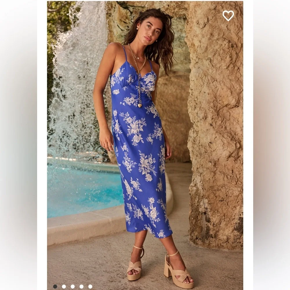 New with tags Altar’d State Tessa Floral Maxi Dress